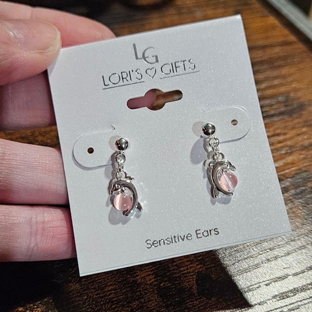 Lori's Gifts Dolphin Pink Bead Drop Earrings Sensitive Ears NWT Nautical Coastal